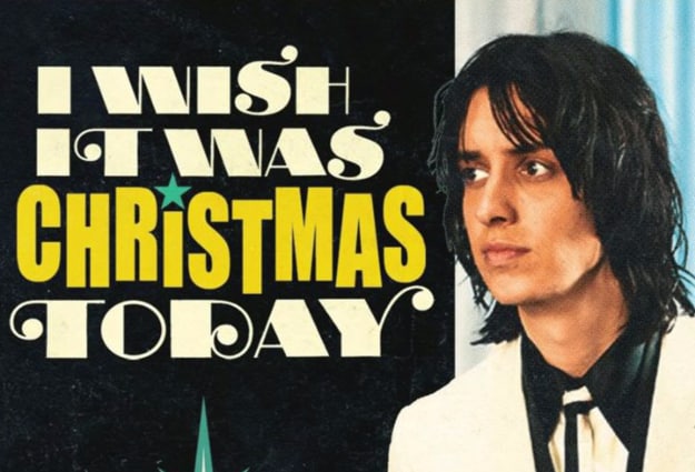 10-alternative-christmas-songs-features-music-crowns