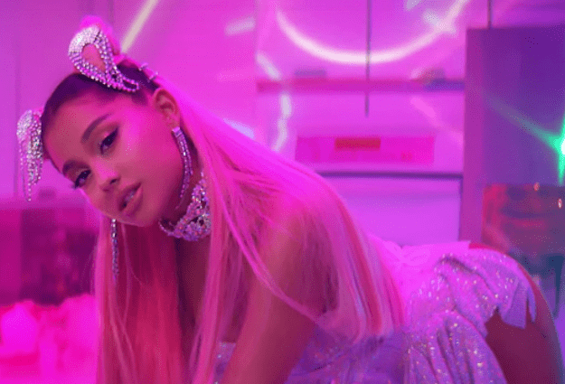 Watch Ariana Grande flaunt what she's got in new ‘7 Rings’ video | New ...