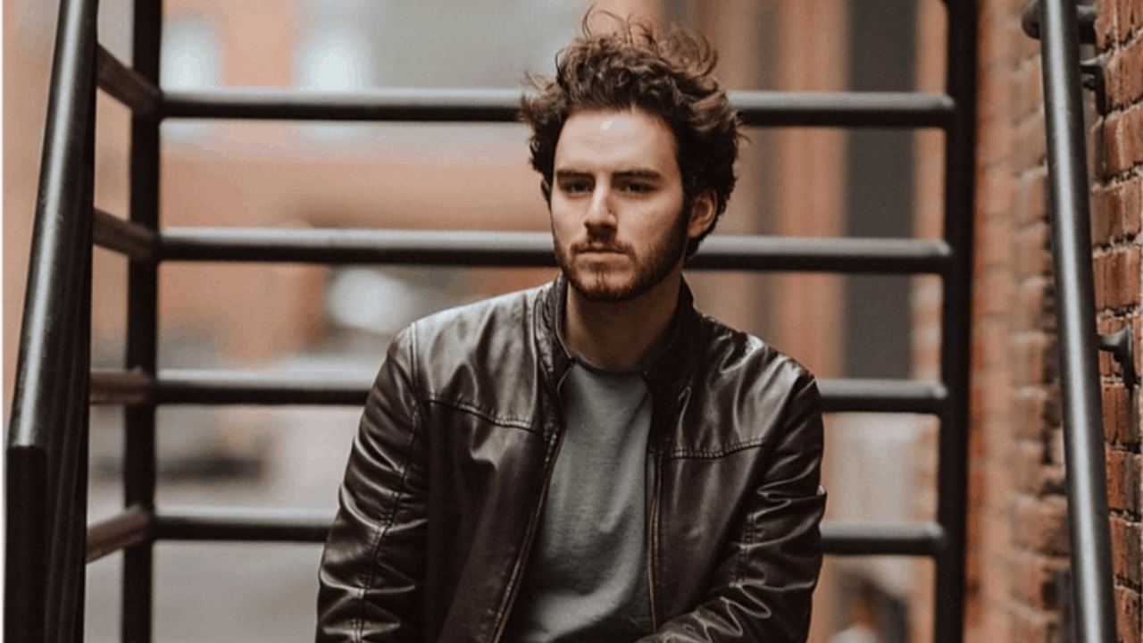 Singersongwriter Andrew Marshall releases new EP ‘Growing Pains